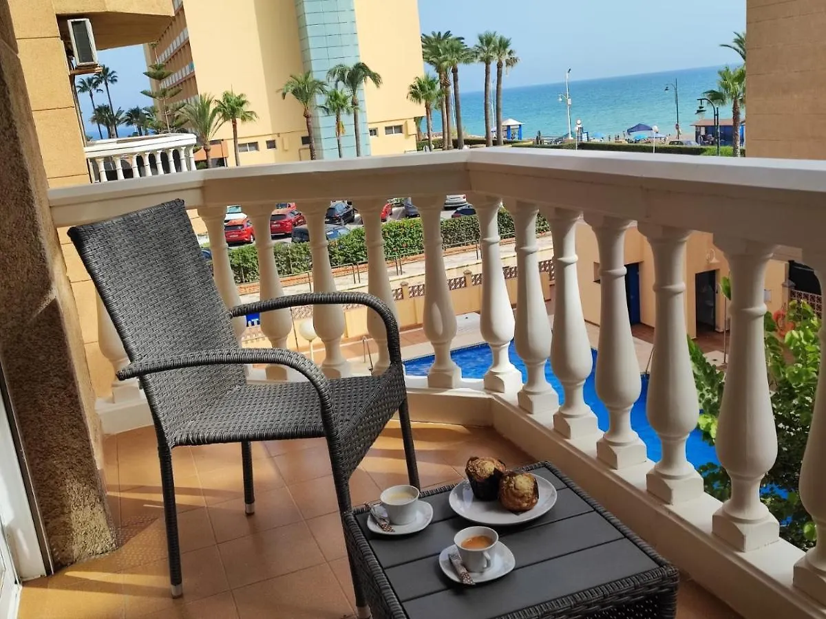 Casa Playa Guadalmar, Beautiful Apartment In Front Of The Sea, Wifi, Ac, Smart Tv, Private Parking Málaga